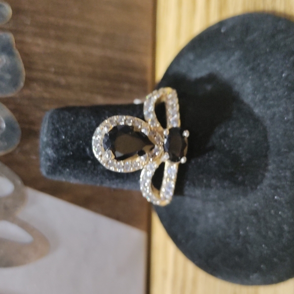 Pear Cut Cubic Zirconia Gemstone Size 8.5 - Picture 2 of 5